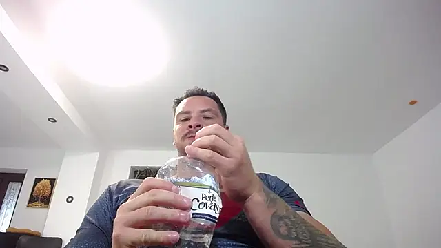 Snapshot of MasterAj69_ chatting on 05-30-26, 04:15 MasterAj69 online show from 05-30-26, 04:15