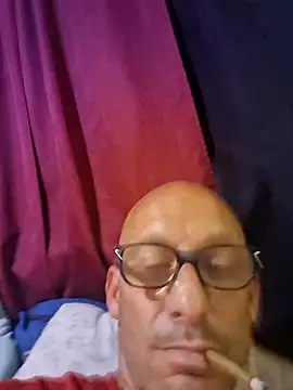 whateveruwanthowever online show from 11-17-25, 01:22