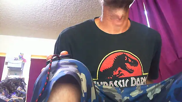 whateveruwanthowever online show from 12-14-25, 10:47