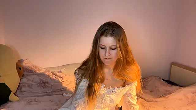 Snapshot of AnnamariaVieu chatting on 10-19-25, 06:41 AnnamariaVieu online show from 10-19-25, 06:41