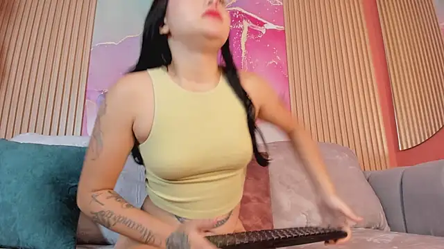 Sofia Palvin online show from 10-24-25, 01:51