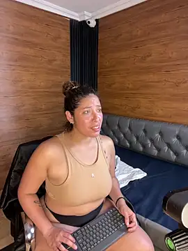 Yvonny27 online show from 03-10-26, 10:37