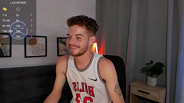 MATEO HUNTER online show from 11-12-25, 03:07