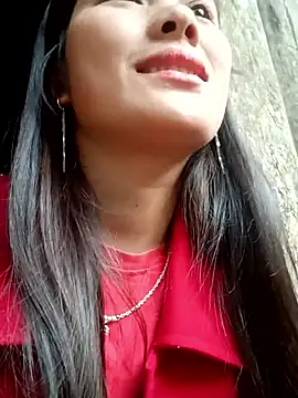 Lyssa-a online show from 12-20-25, 09:05