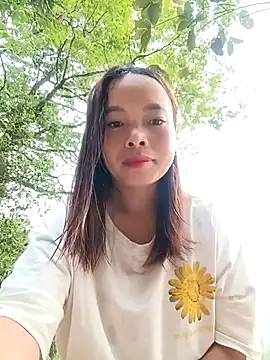 Nguyet2k4 online show from 04-13-26, 11:10