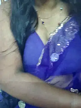 Snapshot of Nikitha_telugu chatting on 10-15-25, 06:13 Nikitha telugu online show from 10-15-25, 06:13