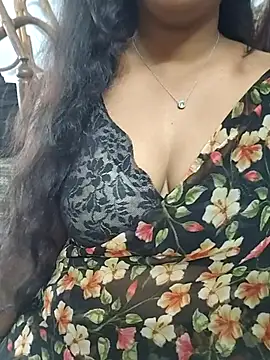 Snapshot of Nikitha_telugu chatting on 10-17-25, 07:11 Nikitha telugu online show from 10-17-25, 07:11