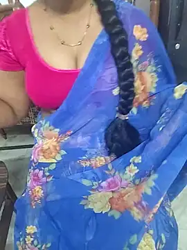 Snapshot of Nikitha_telugu chatting on 11-10-25, 05:06 Nikitha telugu online show from 11-10-25, 05:06