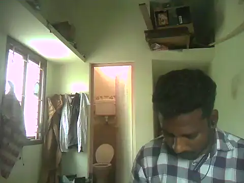 Snapshot of Vickyins480000 chatting on 11-12-25, 06:25 Vickyins480000 online show from 11-12-25, 06:25