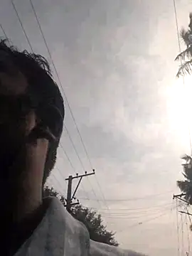 Snapshot of Vickyins480000 chatting on 11-26-25, 05:19 Vickyins480000 online show from 11-26-25, 05:19