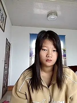 nghi-xinh online show from 10-16-25, 12:44