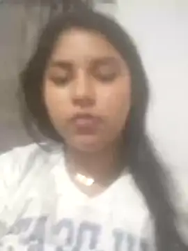 Snapshot of angie_hott chatting on 12-04-25, 08:23 angie hott online show from 12-04-25, 08:23