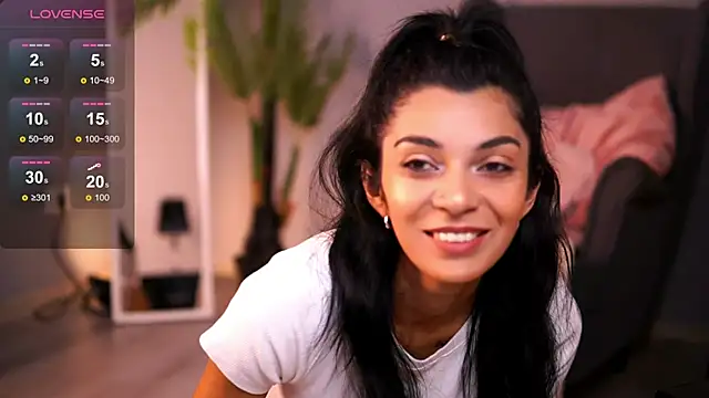 ReneeVoss online show from 10-27-25, 04:38