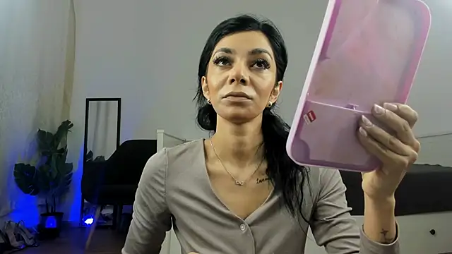 ReneeVoss online show from 03-20-26, 04:28