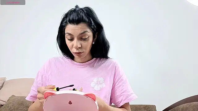 ReneeVoss online show from 04-28-26, 03:22