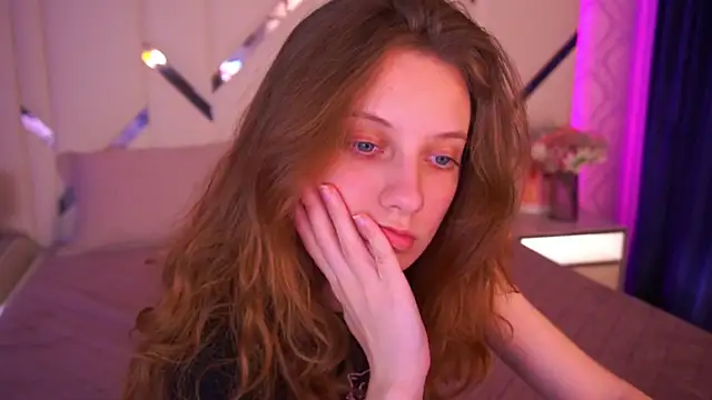 CuteeFoxy online show from 05-05-26, 12:57