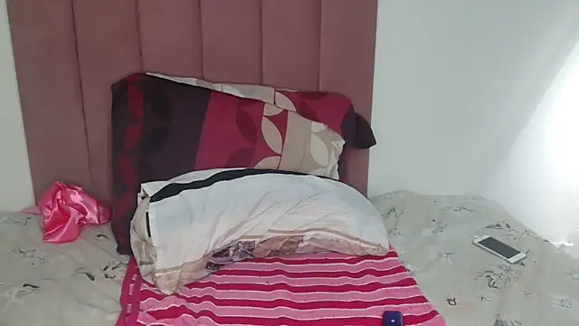 Bubbles156 online show from 12-19-25, 07:21