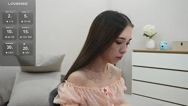 Snapshot of imaginasian_ chatting on 10-20-25, 04:13 imaginasian  online show from 10-20-25, 04:13