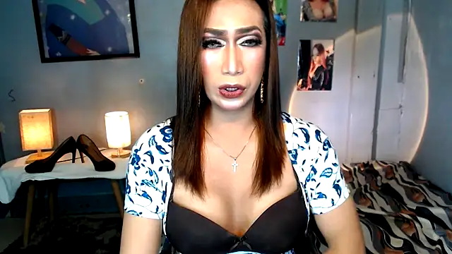 littleredbunny27 online show from 05-31-26, 08:10