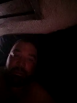 Snapshot of Motoboy100 chatting on 11-26-25, 04:13 Motoboy100 online show from 11-26-25, 04:13