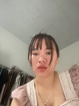 hanaa-show online show from 10-28-25, 01:09