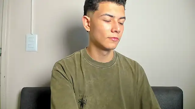 Snapshot of FireGuy_99 chatting on 12-19-25, 03:19 FireGuy 99 online show from 12-19-25, 03:19