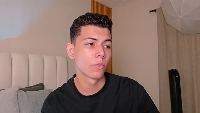 Snapshot of FireGuy_99 chatting on 04-06-26, 03:13 FireGuy 99 online show from 04-06-26, 03:13