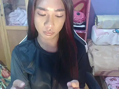 Snapshot of Yourasianbabyemma chatting on 06-04-26, 06:36 Yourasianbabyemma online show from 06-04-26, 06:36