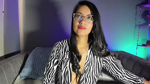 charlhot  online show from 10-24-25, 12:45