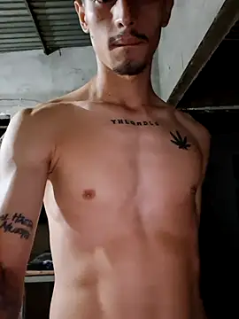 Snapshot of Luciferinthestreet chatting on 10-22-25, 02:01 Luciferinthestreet online show from 10-22-25, 02:01