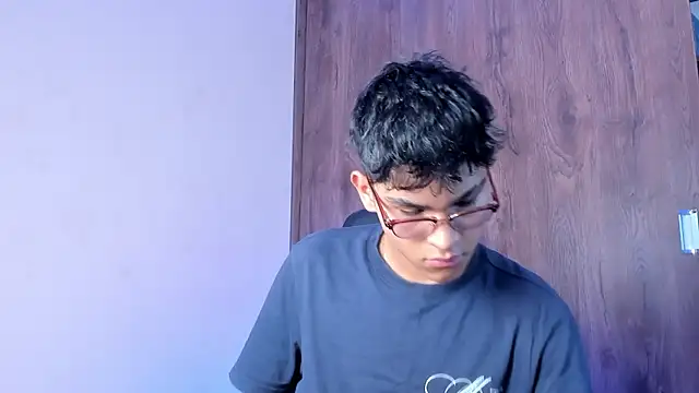 Muchachito18 online show from 02-05-26, 08:57