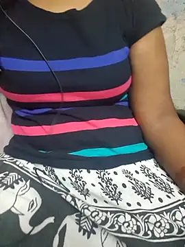 tamil-reena online show from 10-25-25, 07:27