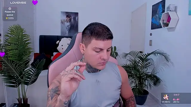 dirty boy0 online show from 10-17-25, 04:53