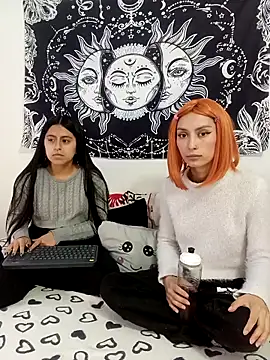 abby n emily online show from 10-21-25, 01:56