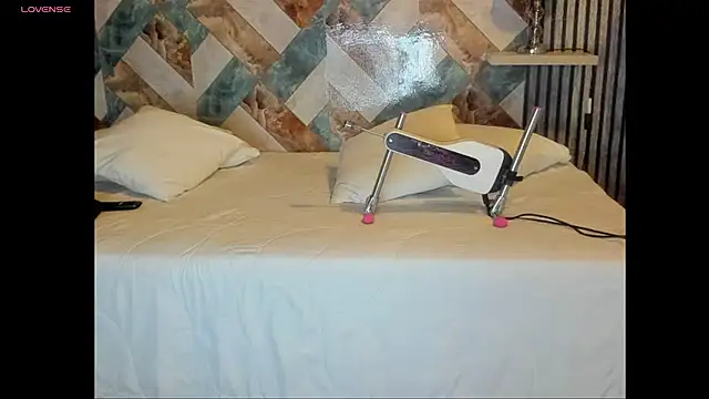 Diosadelchat online show from 10-28-25, 03:32