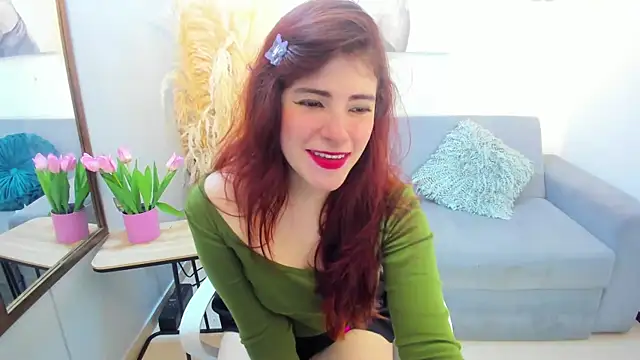 Snapshot of AmberPixie_ chatting on 12-21-25, 01:13 AmberPixie online show from 12-21-25, 01:13