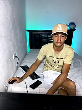 Snapshot of abraaham chatting on 10-27-25, 07:29 abraaham online show from 10-27-25, 07:29