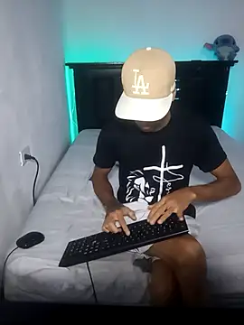 Snapshot of abraaham chatting on 10-29-25, 08:49 abraaham online show from 10-29-25, 08:49