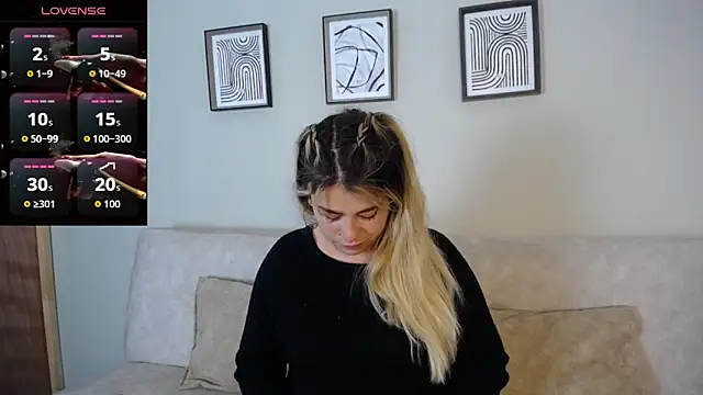 Sweet Bella Valery online show from 10-24-25, 09:55