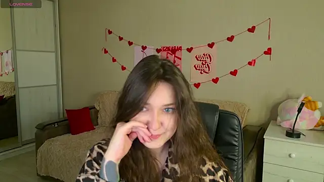 BellaSink online show from 10-20-25, 05:19