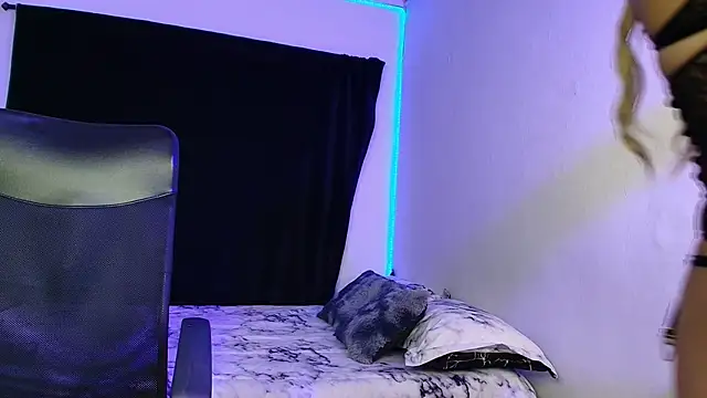 Mia russe13 online show from 10-25-25, 08:03