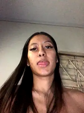 santosz83 online show from 10-21-25, 04:35