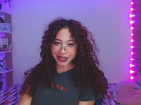 Medussa3033 online show from 11-28-25, 01:19