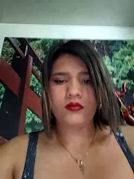 Snapshot of CinthiaRouse33 chatting on 10-21-25, 03:46 CinthiaRouse33 online show from 10-21-25, 03:46