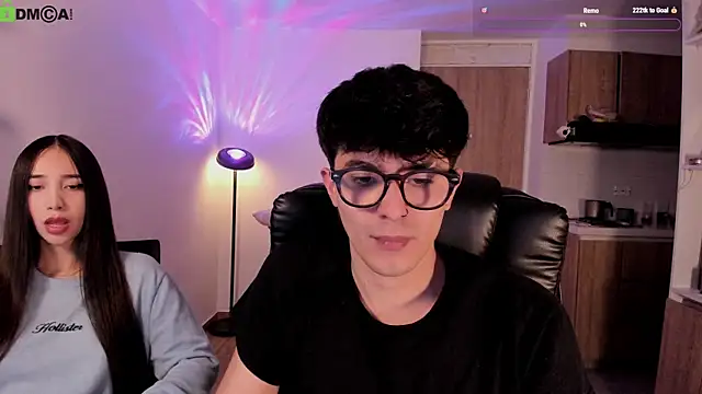 Mikeyvioleta  online show from 05-18-26, 12:11