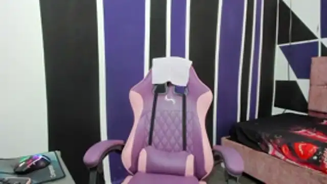 scarleth18 online show from 12-15-25, 07:18