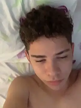 Snapshot of Leo_TheGod chatting on 10-20-25, 07:47 Leo TheGod online show from 10-20-25, 07:47