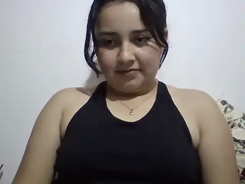 Snapshot of Luna_vera chatting on 10-19-25, 03:51 Luna vera online show from 10-19-25, 03:51