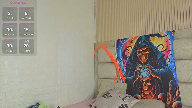 MarScarlett online show from 10-28-25, 11:03