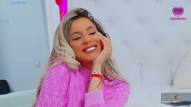 Snapshot of AriannaSins chatting on 03-05-25, 07:17 AriannaSins online show from 03-05-25, 07:17